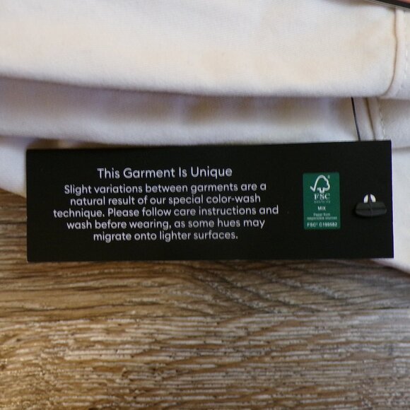 BANANA REPUBLIC Women's NWT Pleat Front Shorts Lot of 2 Tan & Blue Size 10 - Picture 6 of 11